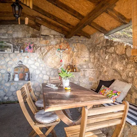 Villa Dunjarica *