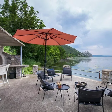 Dunjarica Villa Golubac
